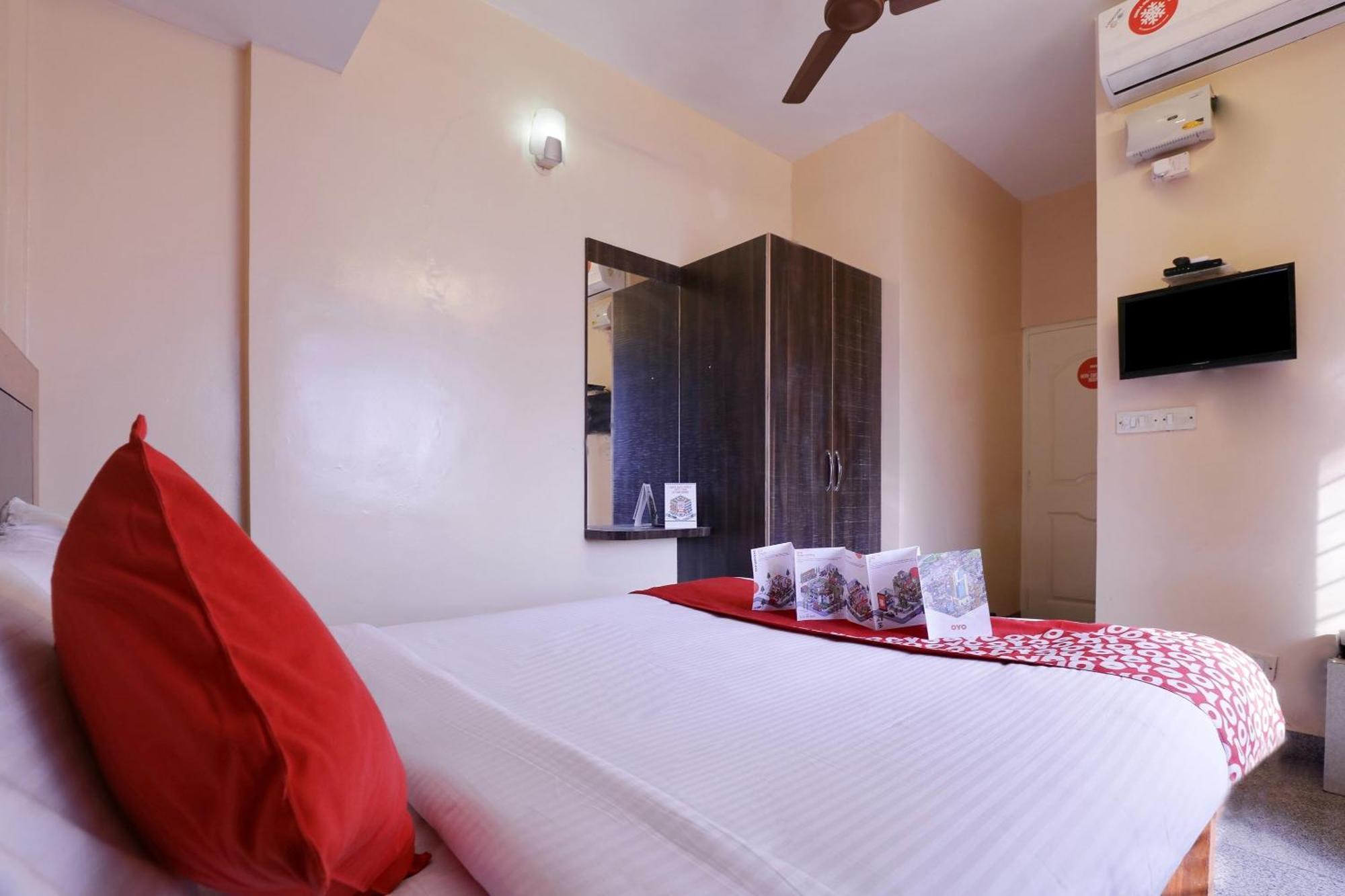 Oyo Flagship Hotel Archana Comforts Бангалор Екстериор снимка