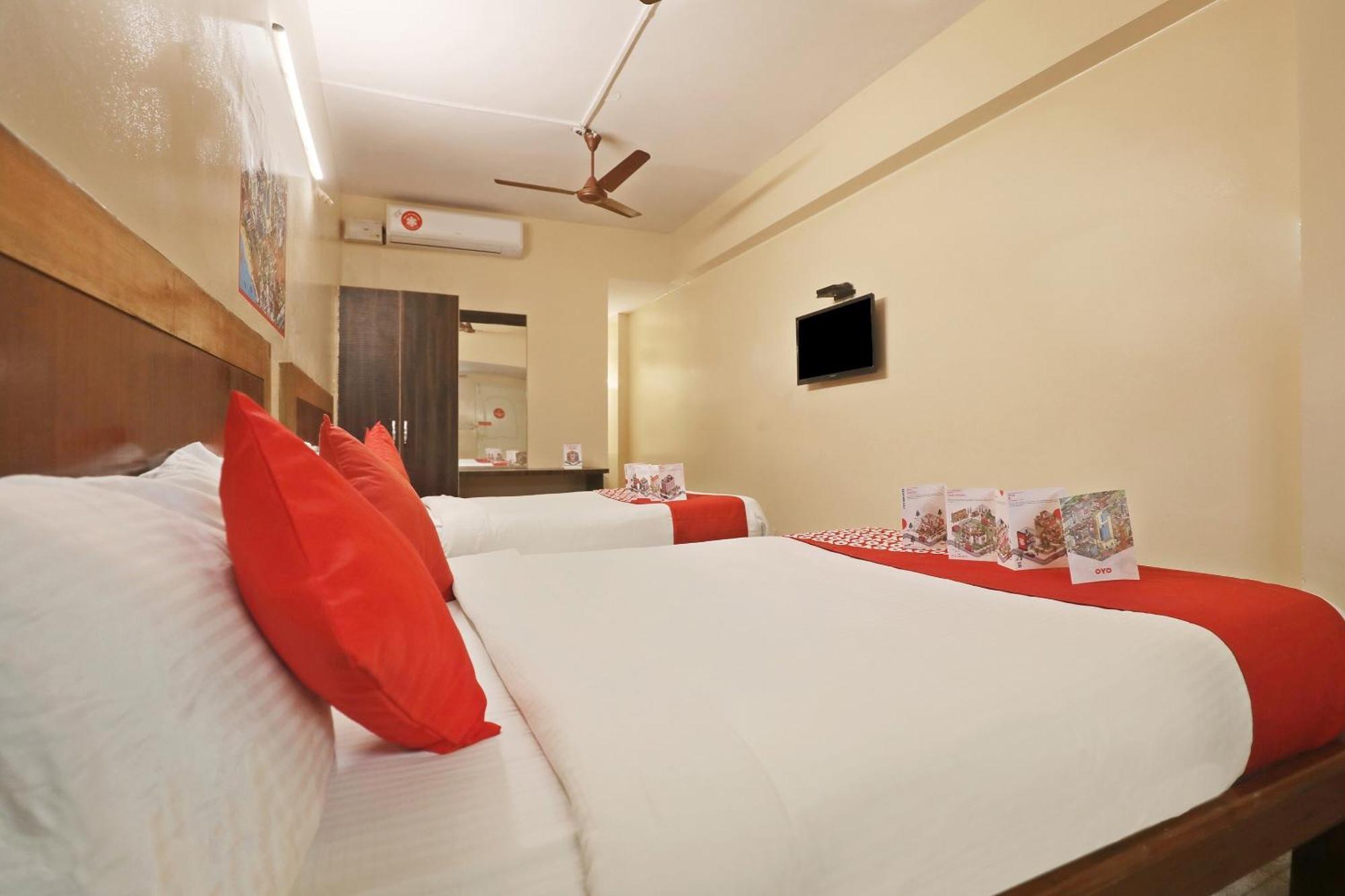 Oyo Flagship Hotel Archana Comforts Бангалор Екстериор снимка
